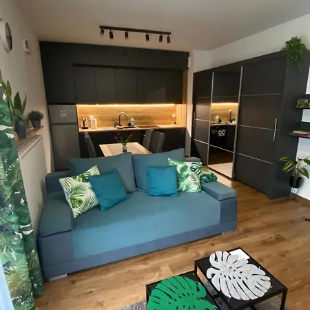 Em Room-2